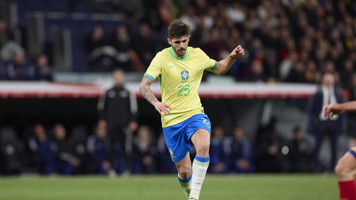 Il Milan lavora per rinforzarsi in difesa. Ceccarini: “Gomez rimane un’opzione. Da monitorare anche Beraldo del PSG”