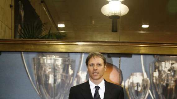 Van Basten: "Ibra è diverso da me, in futuro potrei allenare anche la Juve"