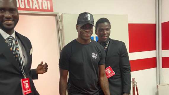 Balotelli: “Bastoni-Duda? Se ci fossi stato io, l’arbitro mi avrebbe dato il rosso senza neppure consultare il VAR”