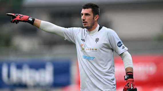 Scuffet si allontana: portiere e Cagliari poco convinti