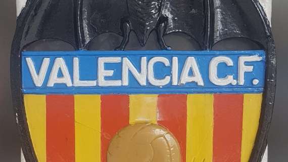La lettera del presidente del Valencia ai tifosi: "Un club in bancarotta non è un club migliore"