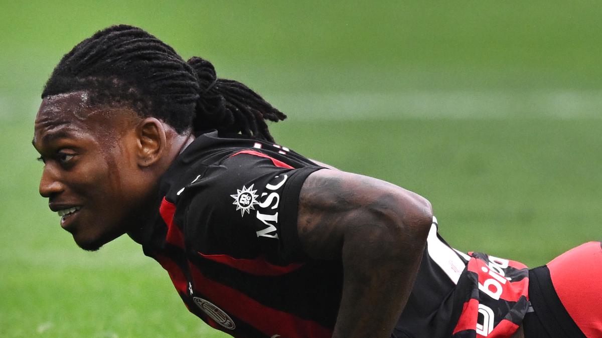 Evani: “Leao ragazzo non del tutto sereno. Se vuole andare via, il Milan ne prenda atto”