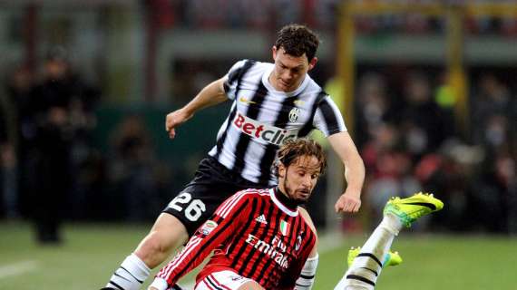 Un discreto Antonini stoppa un super Vucinic, ma non nell'occasione del gol