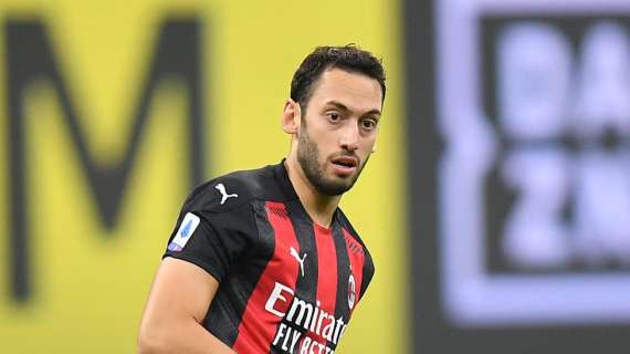 Tuttosport titola: "Calhanoglu: avanti"