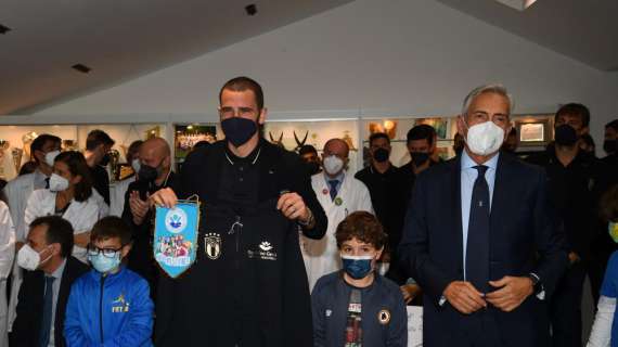 Gravina, gli Azzurri al Bambino Gesù momento di gioia e speranza