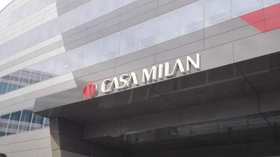 Milan, cambio nell’area marketing: via Jean Sebastien Romagnoli