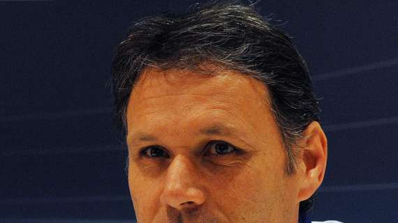 Buffa: "Van Basten potrà allenare il Milan dal 2011"