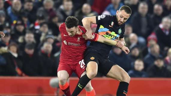 Inter, De Vrij vince causa contro agenti per il suo passaggio in nerazzurro