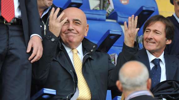 Galliani: "So chi gioca, ma non lo dico"