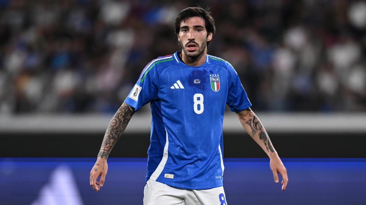 VIDEO - Allenamento Newcastle, tocca a Tonali scegliere la musica. Sandro fa riprodurre "Sarà perché ti amo" e se la ride