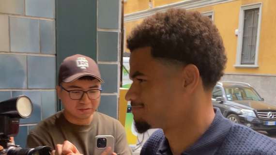 Athekame racconta: "Mi ispiro molto a Daniel Alves"