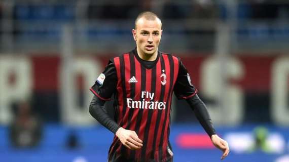 Sky - Milan-Napoli, le prove di formazione: Antonelli in vantaggio su Calabria, Sosa regista