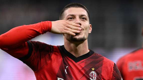 Milan-Cagliari 2-0 a fine primo tempo: decide per ora una doppietta di Jovic su assist di Theo