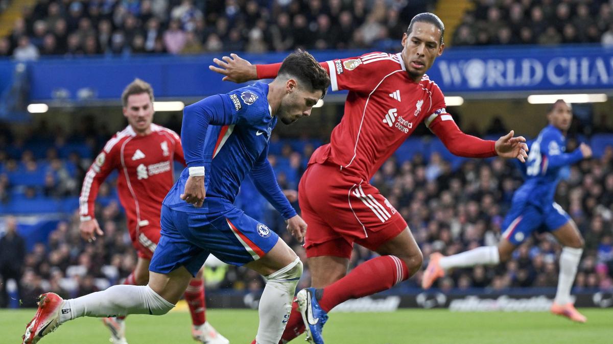 Crisi del Liverpool anche in Premier: il ko in casa del Chelsea costa la testa della classifica