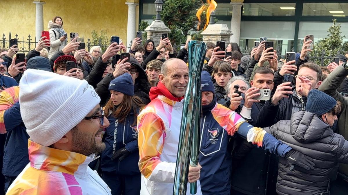 Le parole di Allegri dopo aver portato la Fiamma Olimpica: "Un grande onore e un’emozione intensa"