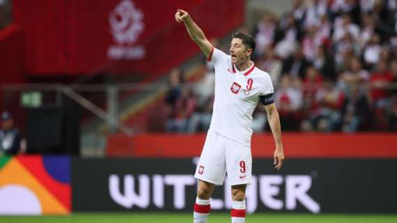 Il Barcellona resta sospeso fra De Jong e Lewandowski