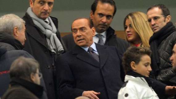 Gazzetta - Berlusconi, il Milan e la politica: Bee Taechaubol incalza, ma il patron prende tempo