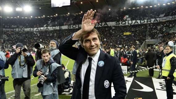 Il napoletano Chiariello: “Rosicate milanisti! Rosicate! Non ve lo diamo Antonio Conte, è nostro!”