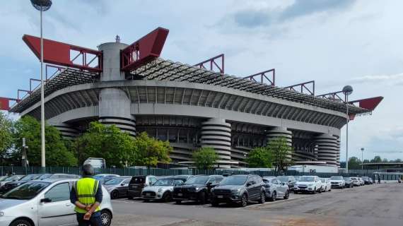 San Siro, i primi dettagli del piano di restyling: primo anello abbattuto e ricostruito, il terzo verrà completato. Quadruplicati i posti premium e all'esterno...