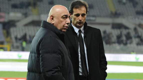 Mezz'ala e fantasista, il Milan cerca piedi buoni