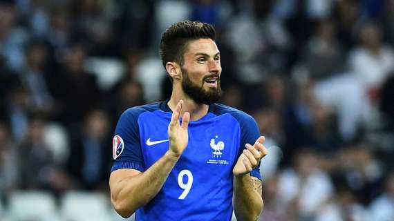 Damiani su Giroud: "Non è più giovanissimo, ma potrebbe far molto comodo al Milan"
