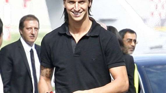 Domani a Milanello primo allenamento per Ibra e Robinho