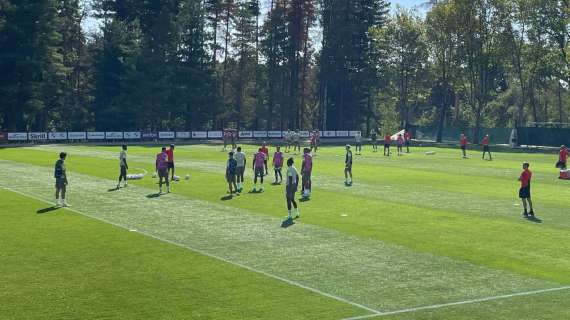 VIDEO MN - Rifinitura pre-Dinamo Zagabria: lavoro con la palla per i rossoneri
