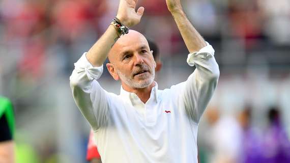 La PioliCam: le immagini inedite del tecnico rossonero in Milan-Fiorentina