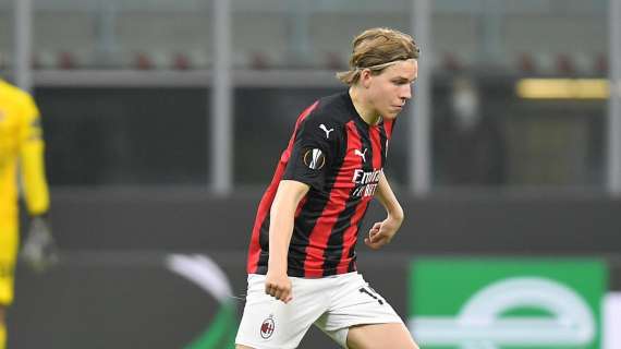 Gazzetta - Apprendista Hauge: sta studiando il calcio italiano, presto troverà più spazio nel Milan di Pioli