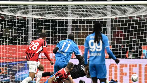 CorSera in apertura: "Il Napoli batte il Milan e allunga a più sette"