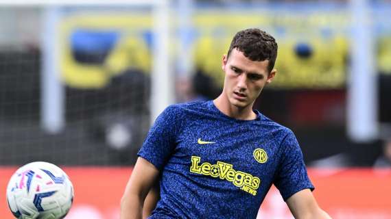 Inter, Pavard: "Giroud portiere? Speravo che il Genoa alla fine segnasse. Lui e Theo sono amici, ma non quando arriva il derby..."