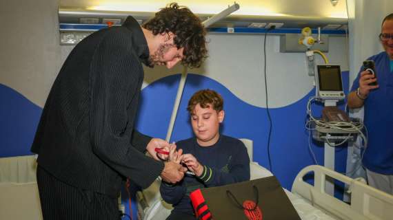 Adli in visita al reparto pediatrico del Policlinico: "Un momento fantastico"