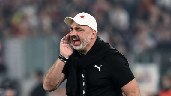 L’allenatore dello Slavia pazzo del Milan: “È il picco della mia carriera. Ricordo Baresi, Costacurta… Per noi qui è una festa”