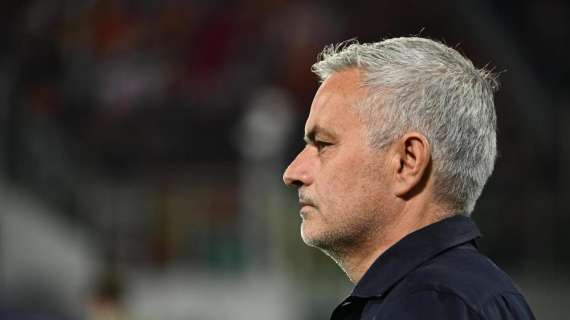 Mourinho: "A fine anno niente complimenti agli arbitri"