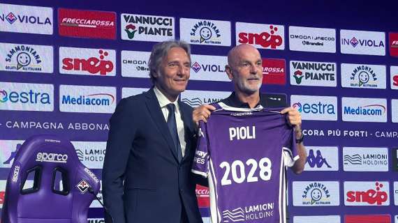 Fiorentina, Pioli: "Allegri non ci ha messo tra le candidate alla qualificazione alla Champions. Bene, io l'ho scritto sulla lavagna ai miei giocatori questa frase"
