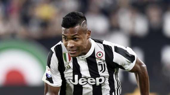 CorSera - Juventus, c’è pessimismo per il recupero di Alex Sandro per i match contro Milan e Real