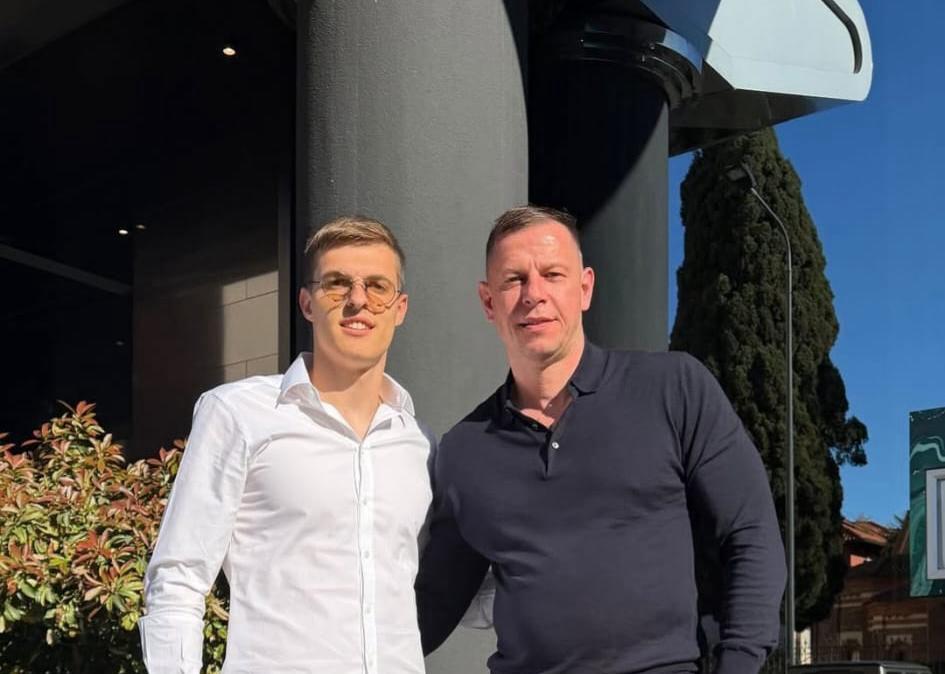 UFFICIALE: Il Milan acquista Kostic a titolo definitivo, arriva a luglio