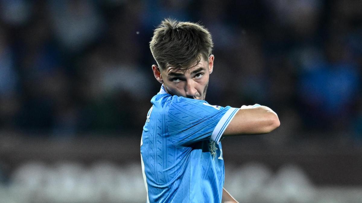 Napoli, riuscito l'intervento per Gilmour. Starà fuori per circa due mesi