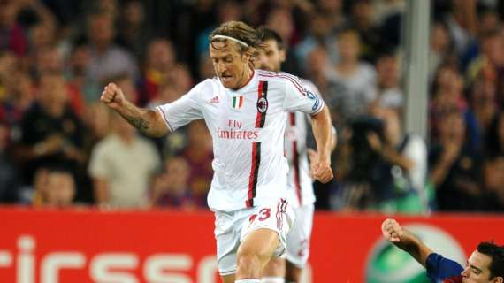 Ambrosini in gruppo, Zlatan a parte