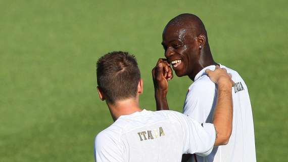 Enock Barwuah, fratello di Balotelli: "Tifo Milan sin da piccolo. Mi dicono che assomiglio a Ibrahimovic"