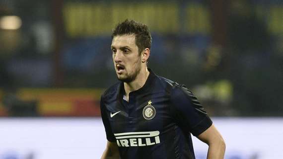 Kuzmanovic allontana le voci di mercato: "Voglio rimanere all'Inter"