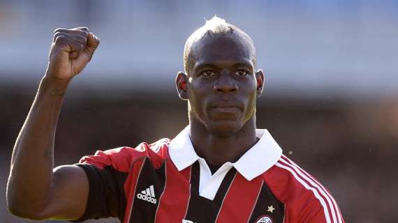 Nell'edizione di Forza Milan è possibile trovare una card esclusiva