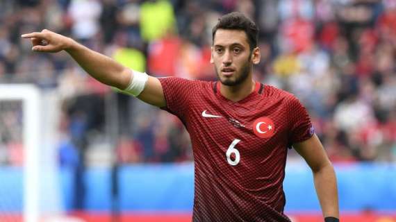 Turchia-Moldavia: il rossonero Çalhanoglu dal primo minuto 