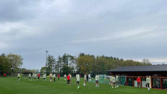 "Impegni fitti: non è il momento di mollare": le foto dell'allenamento odierno a Milanello