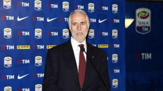 ESCLUSIVA MN - Malagò: "Vicini al Milan perchè patrimonio del calcio italiano, ma è un problema solo del club rossonero"