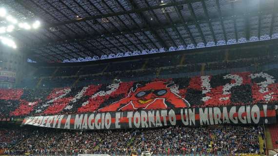 Tifosi bresciani presenti nella curva del Milan