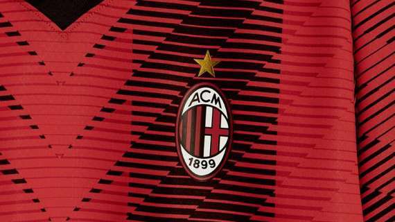Disponibile in pre-order su AC Milan Online Store la prima maglia per la stagione 2024-2025