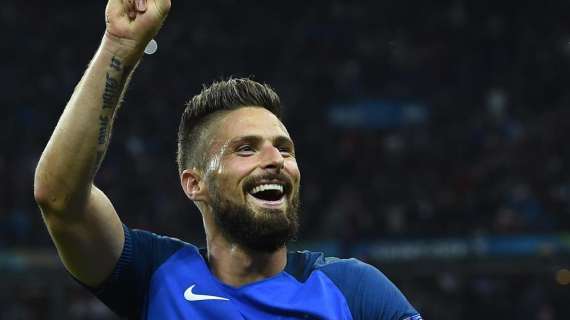 Di Stefano su Giroud: "Credo che voglia venire in Italia: sa che al Milan può giocare"