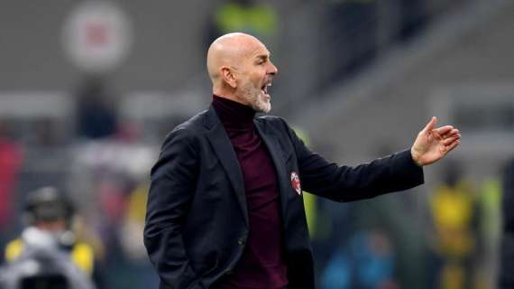 Pioli in conferenza: "Papà di Piatek? Non mi interessa"