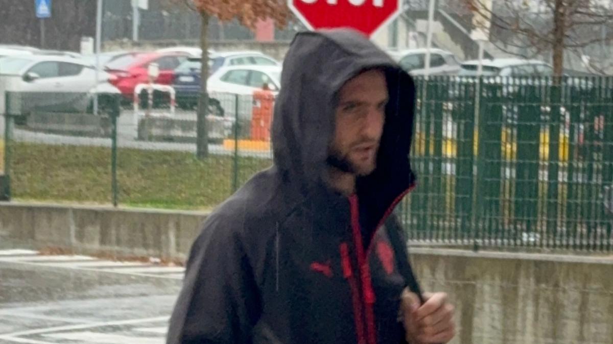 VIDEO MN – L’arrivo del Milan a Malpensa prima della partenza per l’Arabia Saudita